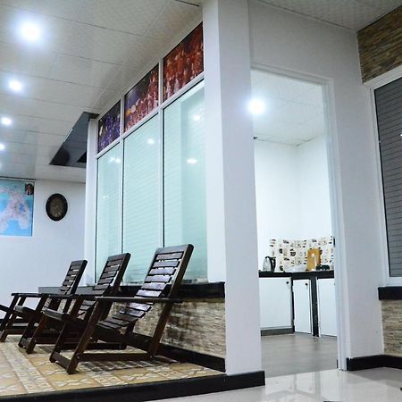 Kandyan Feel Free Homestay ภายนอก รูปภาพ