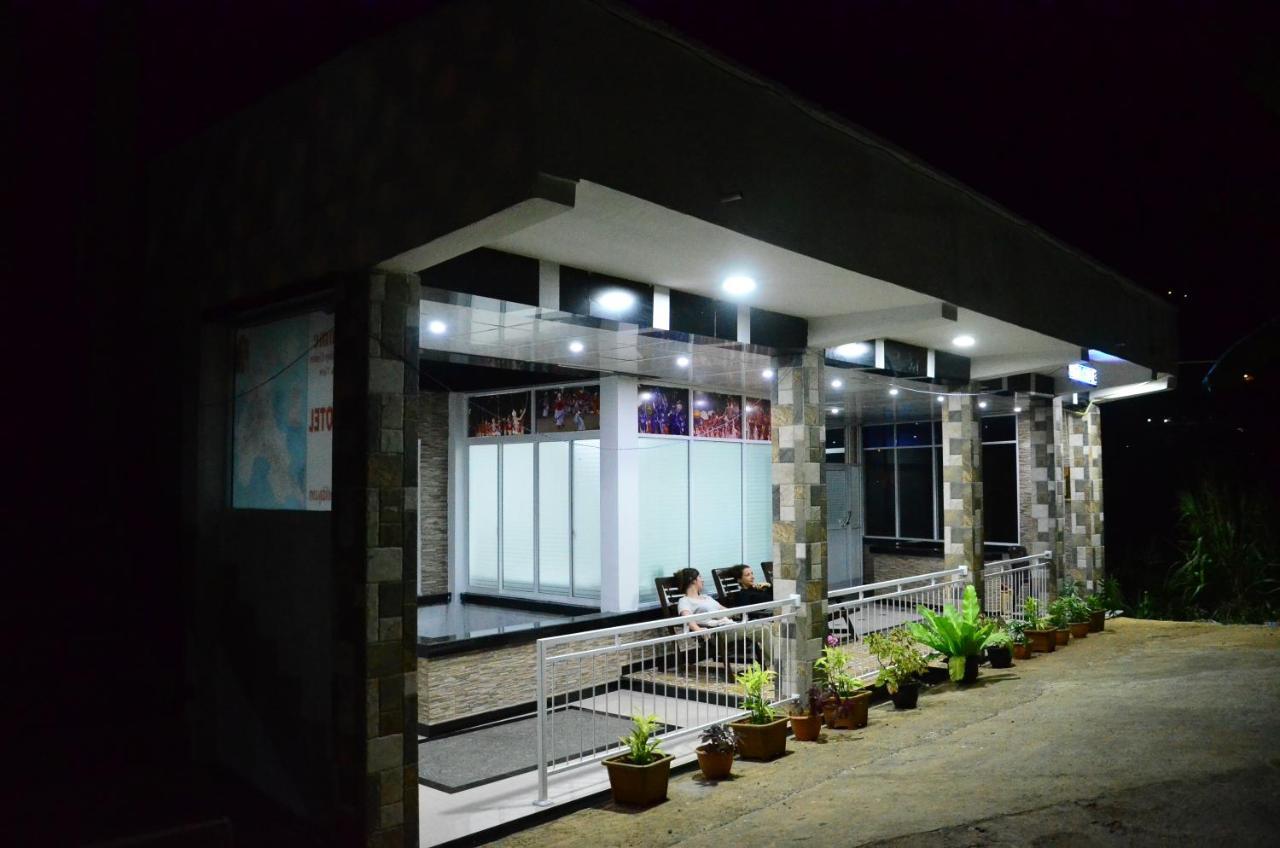 Kandyan Feel Free Homestay ภายนอก รูปภาพ