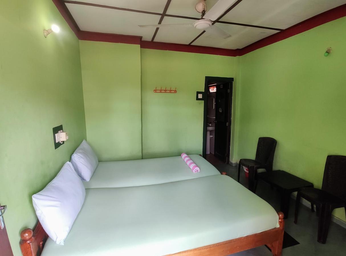 Kandyan Feel Free Homestay ภายนอก รูปภาพ